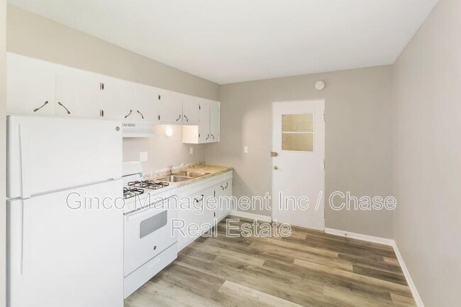 1021 Tollview Ave in Aurora, IL - Building Photo - Building Photo