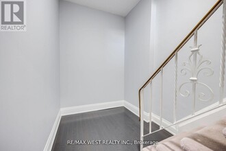 1177 Dundas St W in Toronto, ON - Building Photo - Building Photo