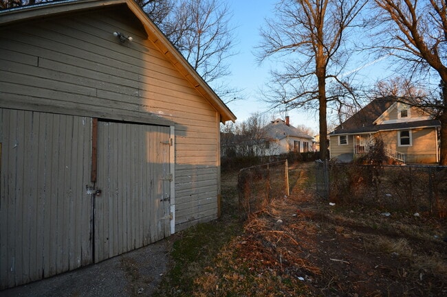 627 S New Ave in Springfield, MO - Building Photo - Building Photo
