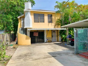 3429 SW 7th St in Miami, FL - Building Photo - Building Photo