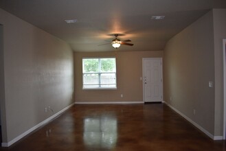 2003 Tru Cir-Unit -Unit B in Harker Heights, TX - Building Photo - Building Photo