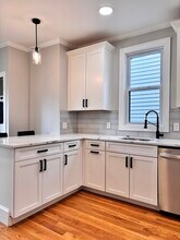 320 Maverick St, Unit 3 in Boston, MA - Building Photo - Building Photo