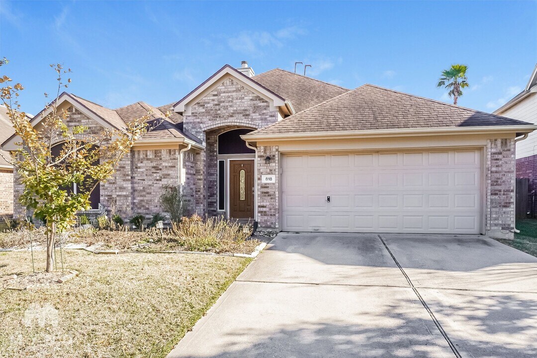 818 Cypresswood Bend in Spring, TX - Building Photo
