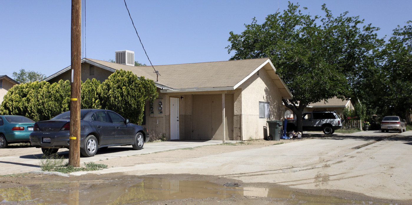 11560 Sage St in Adelanto, CA - Building Photo