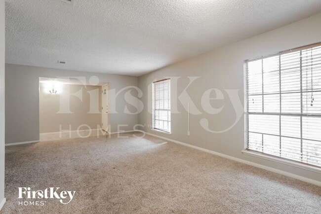 2010 Eastfield Cir in Missouri City, TX - Building Photo - Building Photo