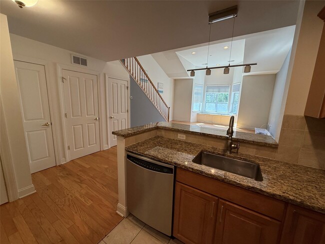 property at 1405 Round Pointe Dr