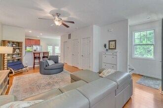 151 Longwood Dr in Charlottesville, VA - Building Photo - Building Photo