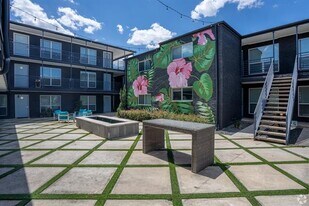 4505 Cedar Springs Rd in Dallas, TX - Building Photo