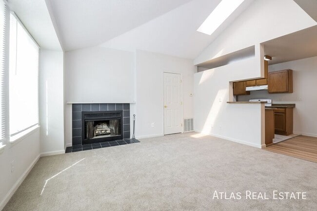 862 S Uravan Ct in Aurora, CO - Building Photo - Building Photo