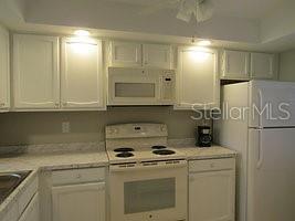 758 Avenida Estancias in Venice, FL - Building Photo - Building Photo