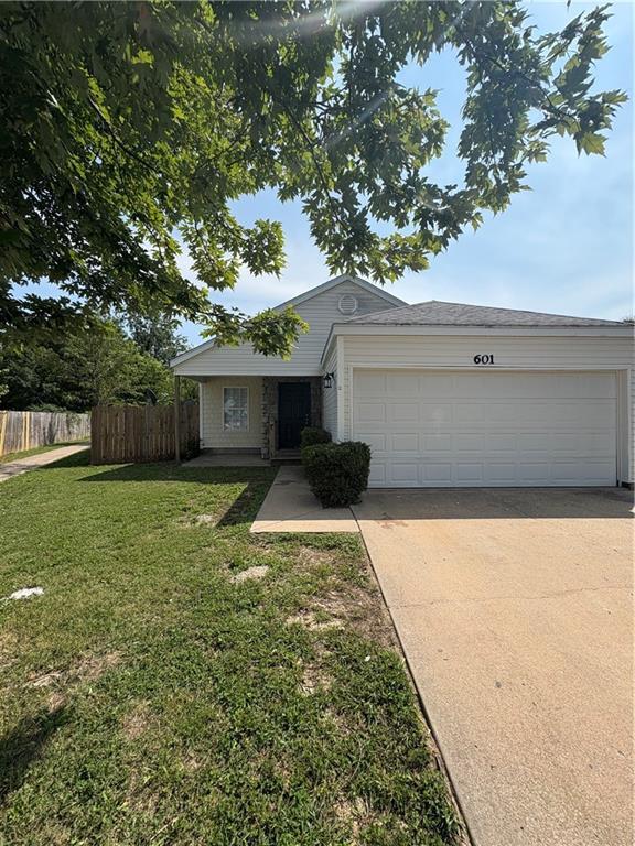 property at 601 Cedarbrook Ct