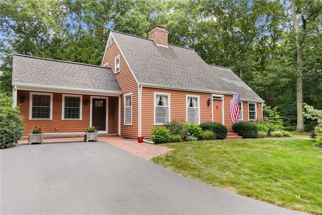 property at 6 Mary Ann Dr