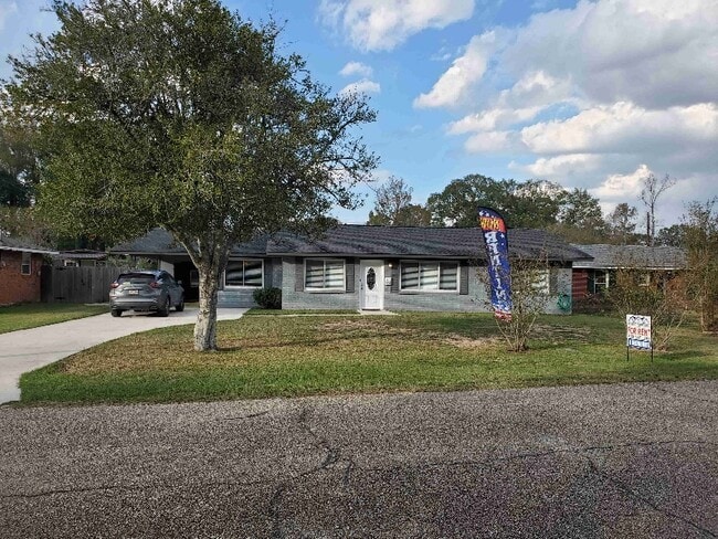 property at 535 Jackson St