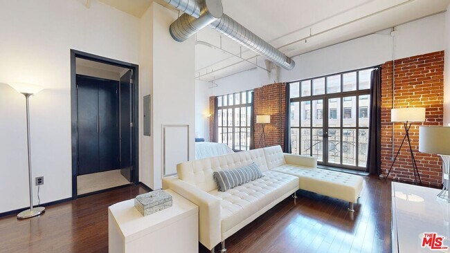property at 1645 Vine St
