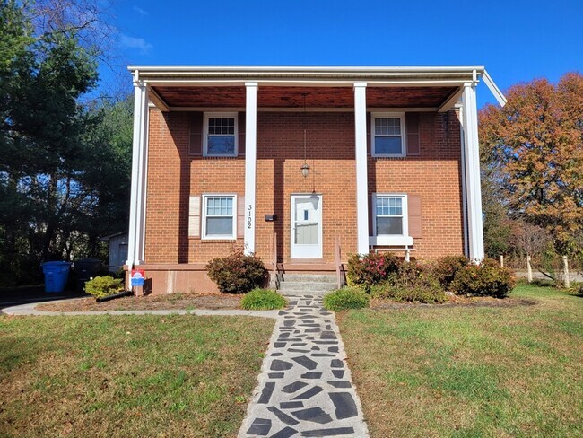 3102 Angell Ave NW in Roanoke, VA - Building Photo - Building Photo