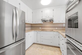 518 Everett Ave in Palo Alto, CA - Building Photo - Building Photo