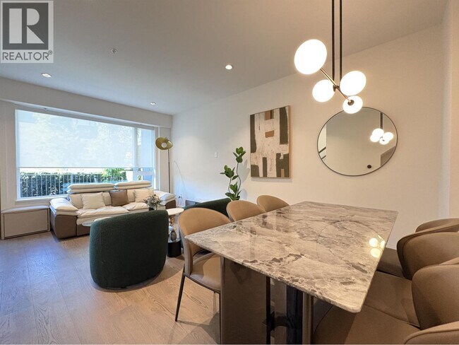 990 W 52nd Ave in Vancouver, BC - Building Photo - Building Photo