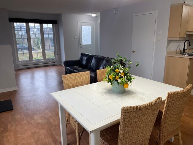 854 Saint-René Boul O in Gatineau, QC - Building Photo - Building Photo