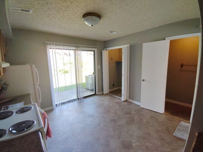 property at 16 Duiguid Dr