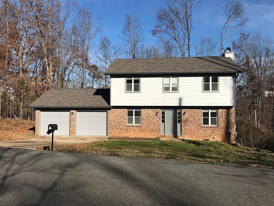 3906 Brock Rd in Chattanooga, TN - Building Photo