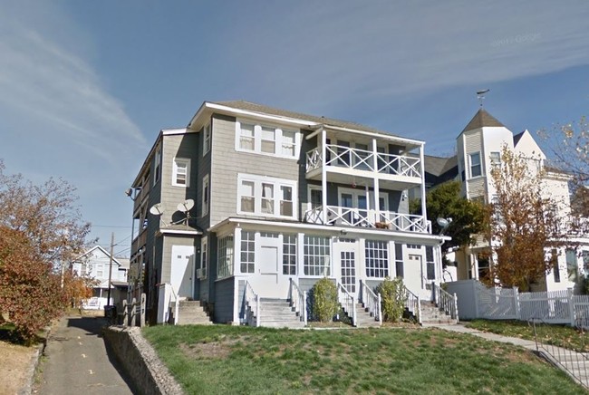 33 Seaview Ave in Norwalk, CT - Foto de edificio - Building Photo