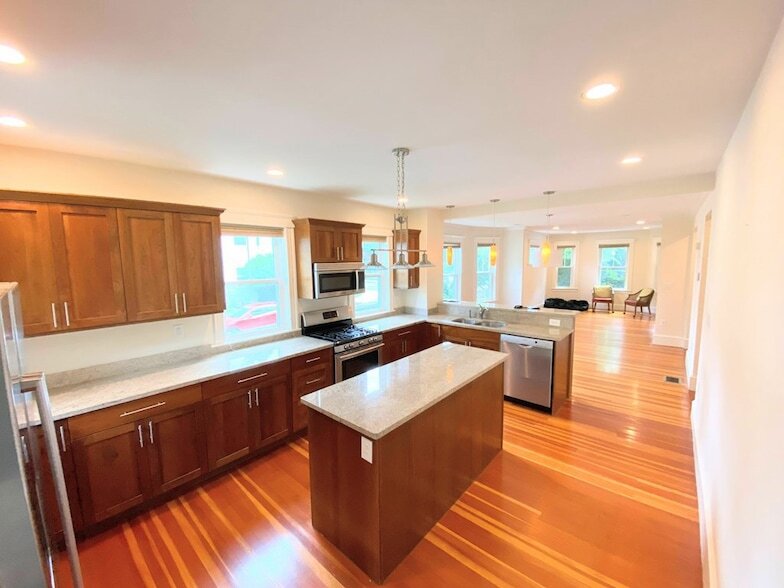 351 Walden St, Unit 1 in Cambridge, MA - Building Photo