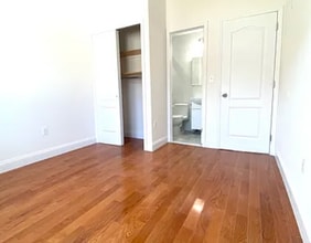 8279 164th Pl, Unit 1 in Jamaica, NY - Building Photo - Building Photo