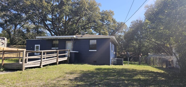 27 Redwood Cir in Pensacola, FL - Building Photo - Building Photo