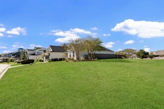 2339 Pale Star Dr in Conroe, TX - Building Photo - Building Photo