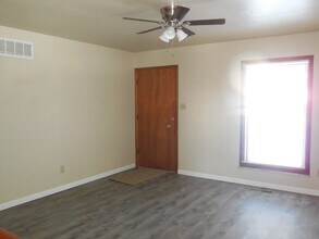 29 Manor Dr-Unit -30 Manor Dr. in Collinsville, IL - Building Photo - Building Photo