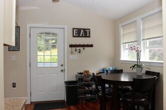 315 Franklin St, Unit 1 in Braintree, MA - Building Photo - Building Photo