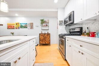 1439 Chapin St NW, Unit 102 in Washington, DC - Building Photo - Building Photo