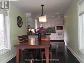 3501 Kingbird Ct in Mississauga, ON - Building Photo - Building Photo