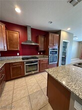 8236 Serpentine Sands St in Las Vegas, NV - Building Photo - Building Photo