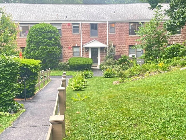 property at 62 Rockledge Rd