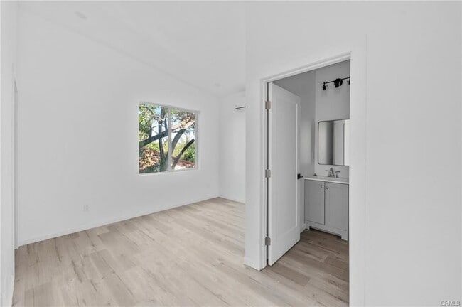 8514 Wilbur Ave in Los Angeles, CA - Building Photo - Building Photo