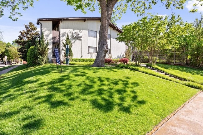 property at 5722 Gaston Ave