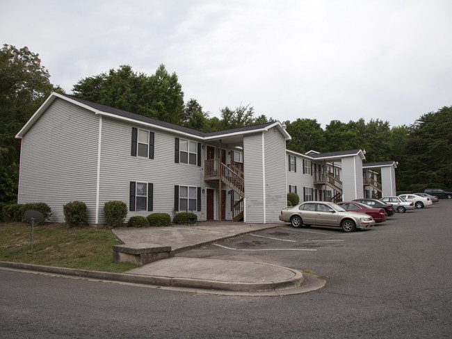 THE BELVEDERE APARTMENTS in Gastonia, NC - Foto de edificio - Building Photo