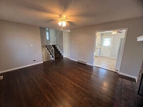 6401 120th Terrace in Grandview, MO - Building Photo - Building Photo