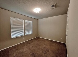 824 Towngreen Dr in Cleburne, TX - Building Photo - Building Photo