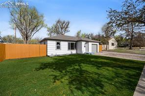 207 N Logan Ave in Colorado Springs, CO - Foto de edificio - Building Photo