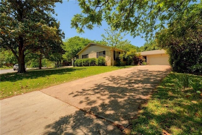 4702 Finley Dr in Austin, TX - Building Photo - Building Photo