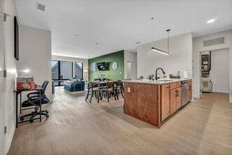 2189 Cornell Rd in Cleveland, OH - Building Photo - Building Photo