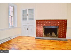 510 S Front St in Philadelphia, PA - Building Photo - Building Photo