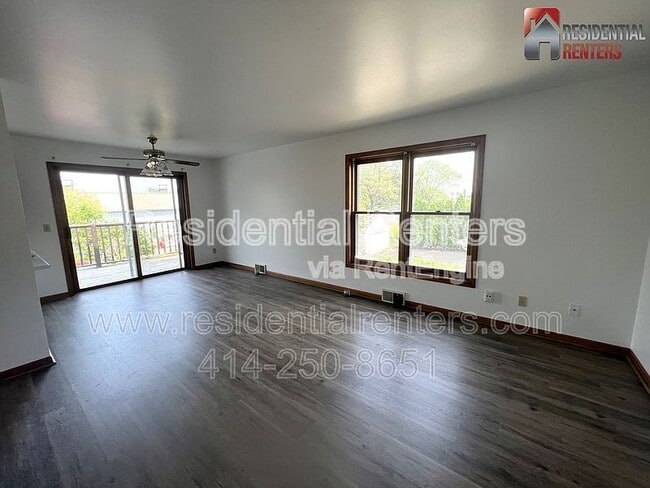 1569 Wisconsin Ave in Grafton, WI - Building Photo - Building Photo