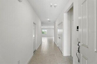 251 Ballo Dr in Kissimmee, FL - Building Photo - Building Photo