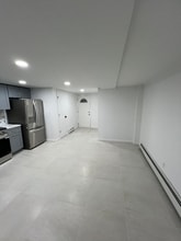 826 Throgs Neck Expy in Bronx, NY - Building Photo - Building Photo