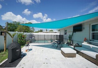 4108 W Montgomery Terrace in Tampa, FL - Building Photo - Building Photo