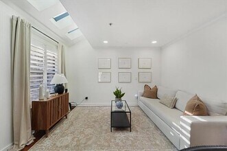 3901 Travis St in Dallas, TX - Building Photo - Building Photo