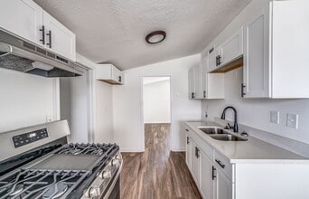 4980 Vickie Dr in Memphis, TN - Building Photo - Building Photo